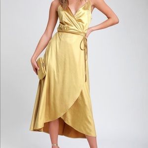 Lulus mustard yellow velvet dress